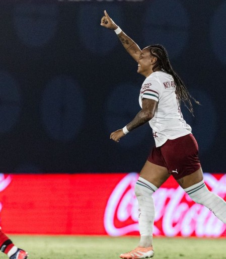 Fluminense vence Flamengo e abre vantagem na Copa do Brasil Feminina