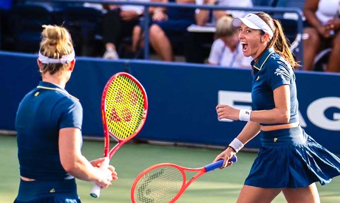 De olho na liderança: dupla de Stefani vence estreia no WTA de Wuhan