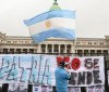 Milei lança plano para demitir 21 mil servidores na Argentina 