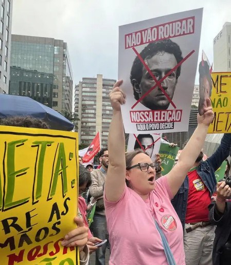 Meta recusa pedido federal para criar canal de proteção a jornalistas