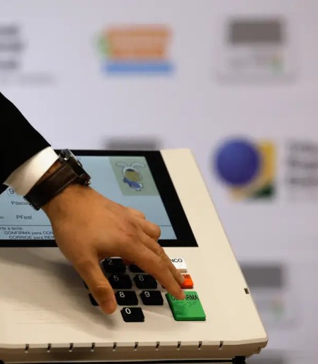 TRE-RJ define urnas que serão auditadas no segundo turno