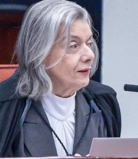 Ministra rejeita ação que pedia transporte interestadual na eleição