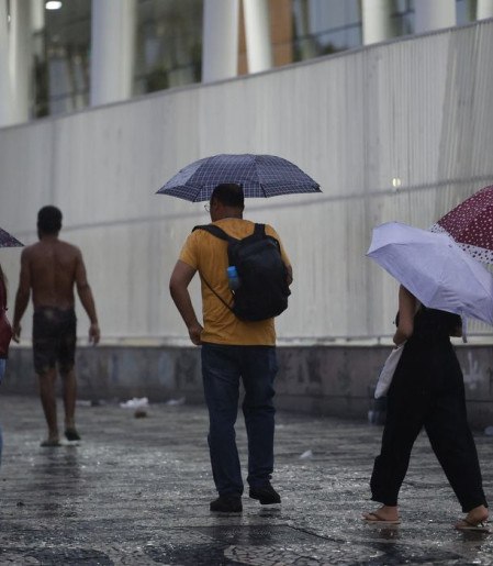 Chuva deve prevalecer no domingo de eleições no Rio